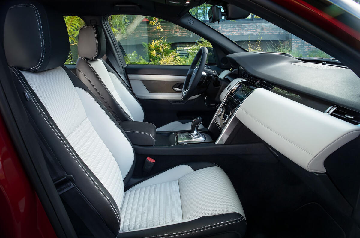 Land Rover Discovery Sport 2019 official reveal - cabin