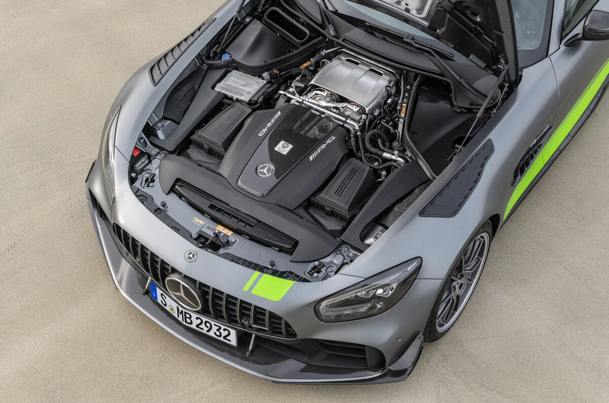 Mercedes-AMG GT R Pro 2018 LA motor show reveal - engine