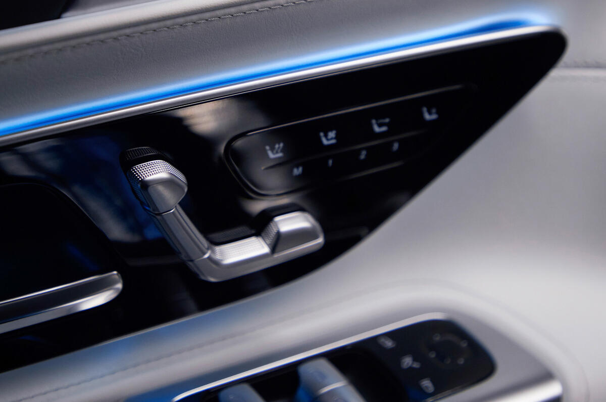 91 Mercedes AMG SL 2022 official interior seat controls