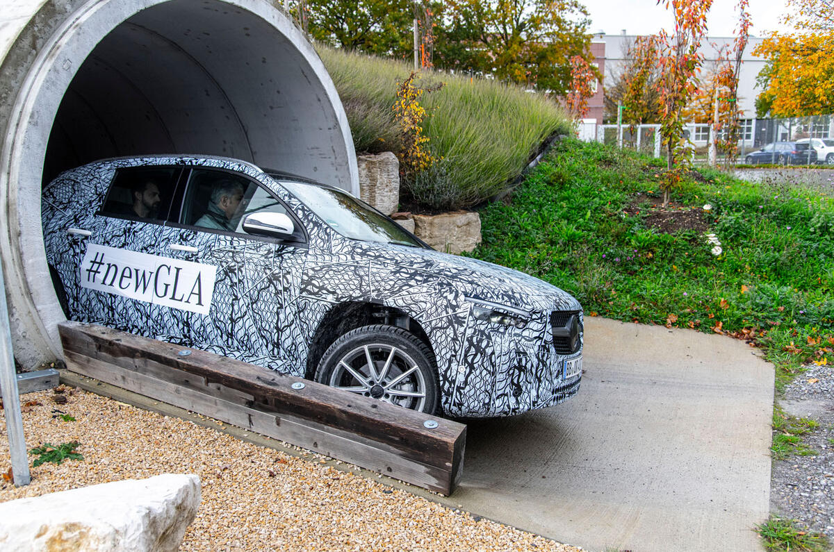 Mercedes-Benz GLA prototype ride 2019 - tunnel exit