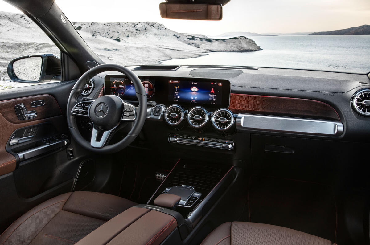 Mercedes-Benz GLB 2019 official reveal - steering wheel