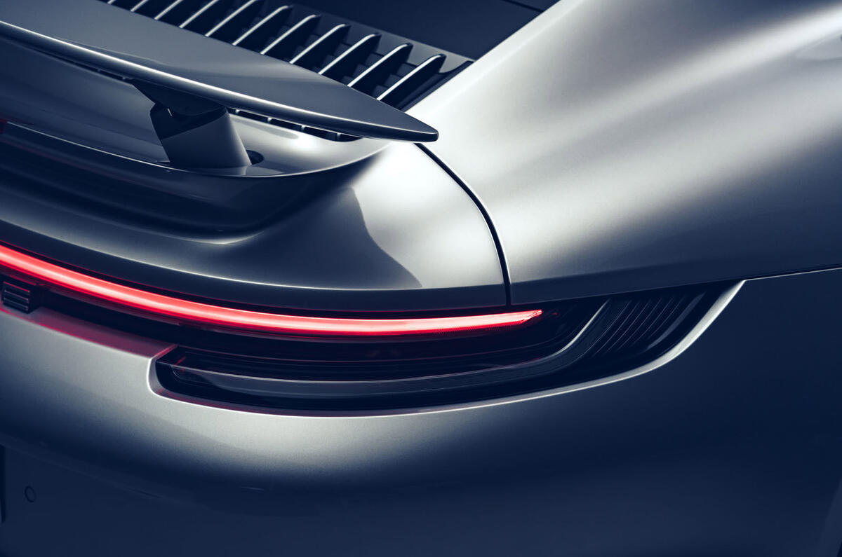 Porsche 911 Turbo S 2020 - tail-light Porsche 911 Turbo S 2020 - tail-light