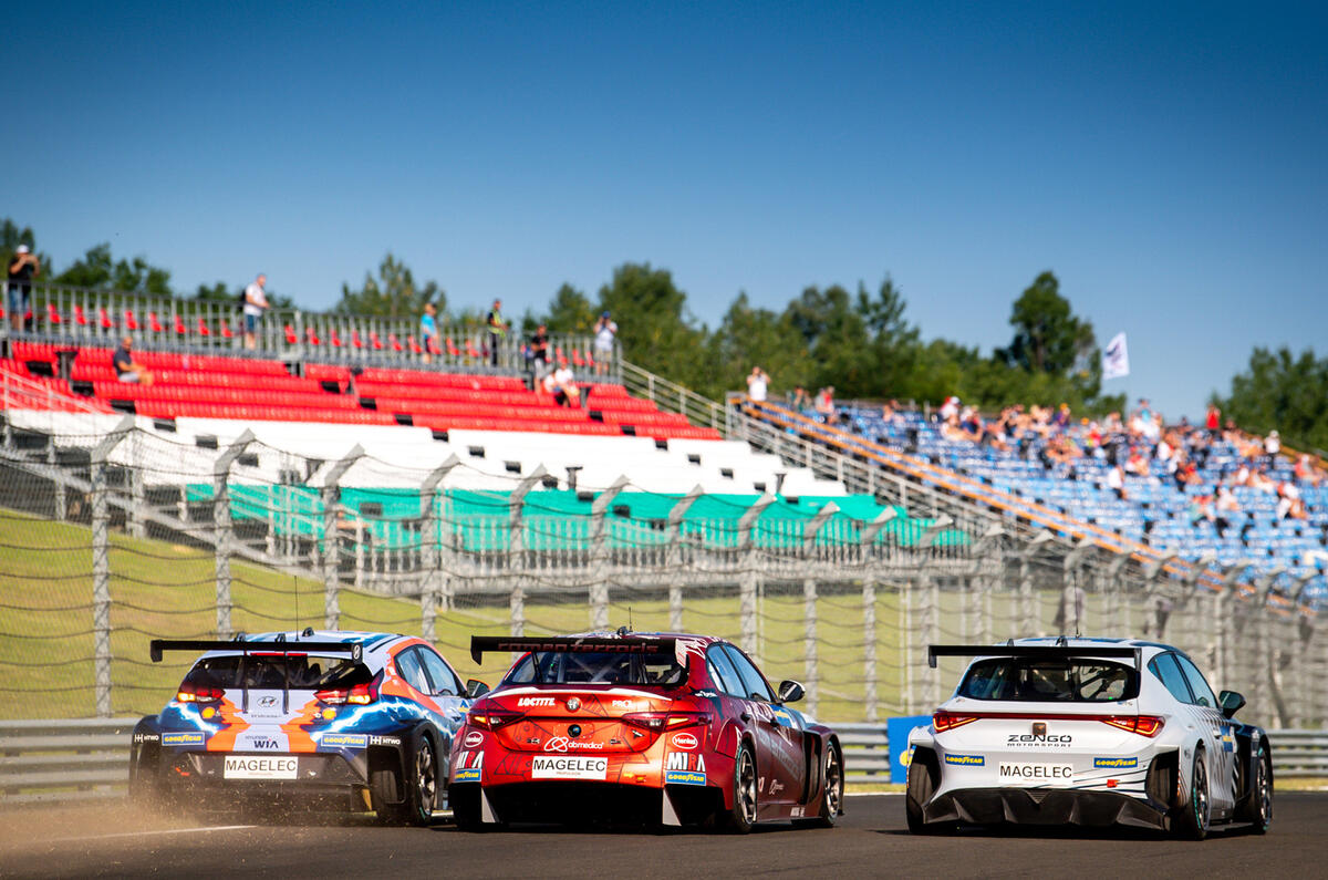 91 Pure ETCR feature 2021 battling 91 Pure ETCR feature 2021 battling