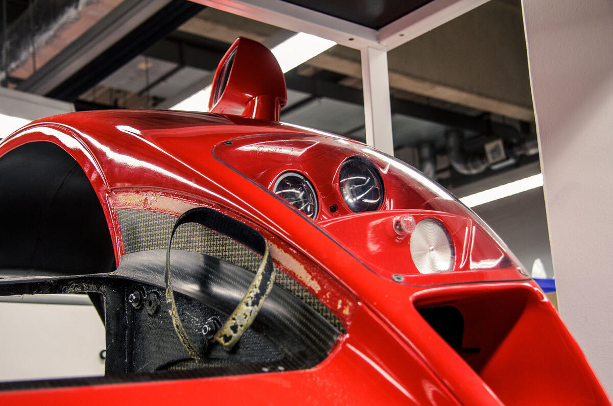 Waking the Toyota GT-One - headlight