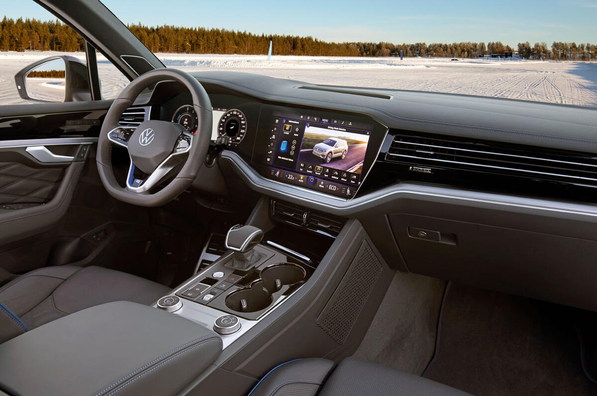 Volkswagen Touareg R 2020 official reveal images - dashboard 