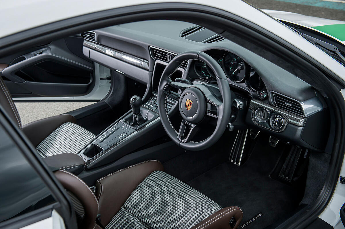Porsche 911 Gt3 Rs >> 2016 Porsche 911 R review review | Autocar Porsche 911 Gt3 Rs >> 2016 Porsche 911 R review review | Autocar