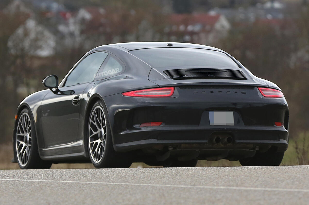 Porsche 911 R spy shots