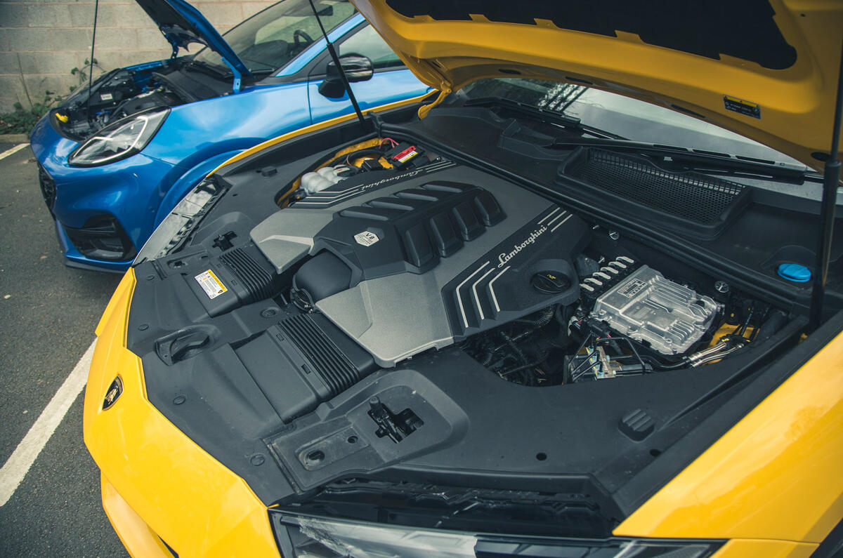 91 LUC Ford Puma ST Lamborghini Urus 2021 0083 91 LUC Ford Puma ST Lamborghini Urus 2021 0083
