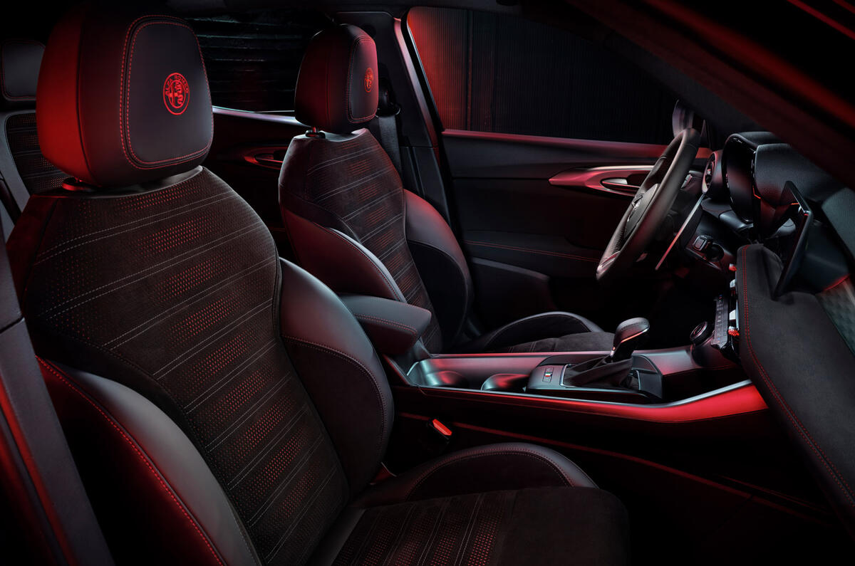92 Alfa Romeo Tonale reveal 2022 cabin 92 Alfa Romeo Tonale reveal 2022 cabin