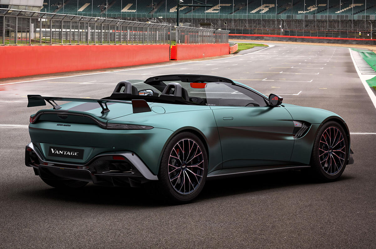 92 Aston Martin Vantage F1 Edition official reveal images roadster 92 Aston Martin Vantage F1 Edition official reveal images roadster