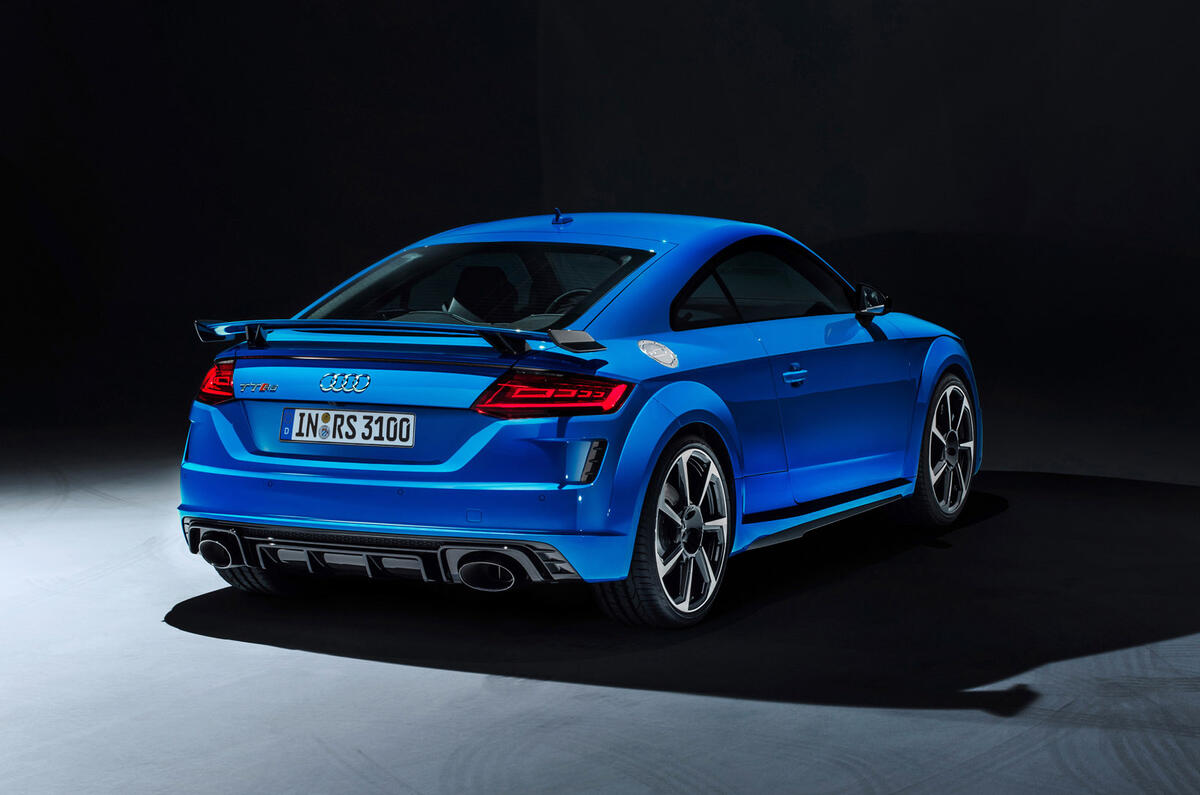Audi TT RS 2019 facelift - official press images - studio rear