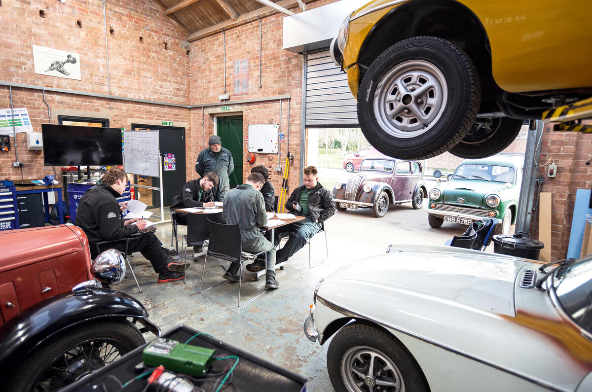 92 bicester motion garage 92 bicester motion garage