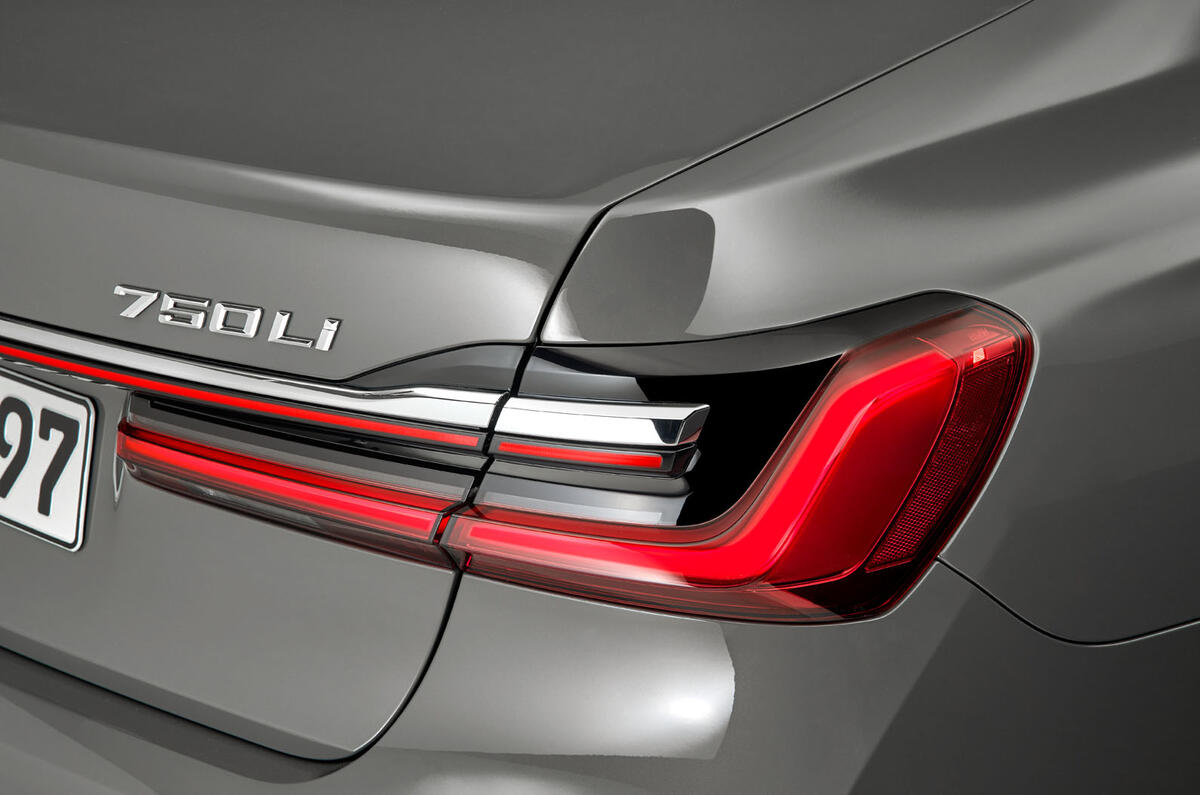 2019 BMW 7 Series official reveal - rear lights