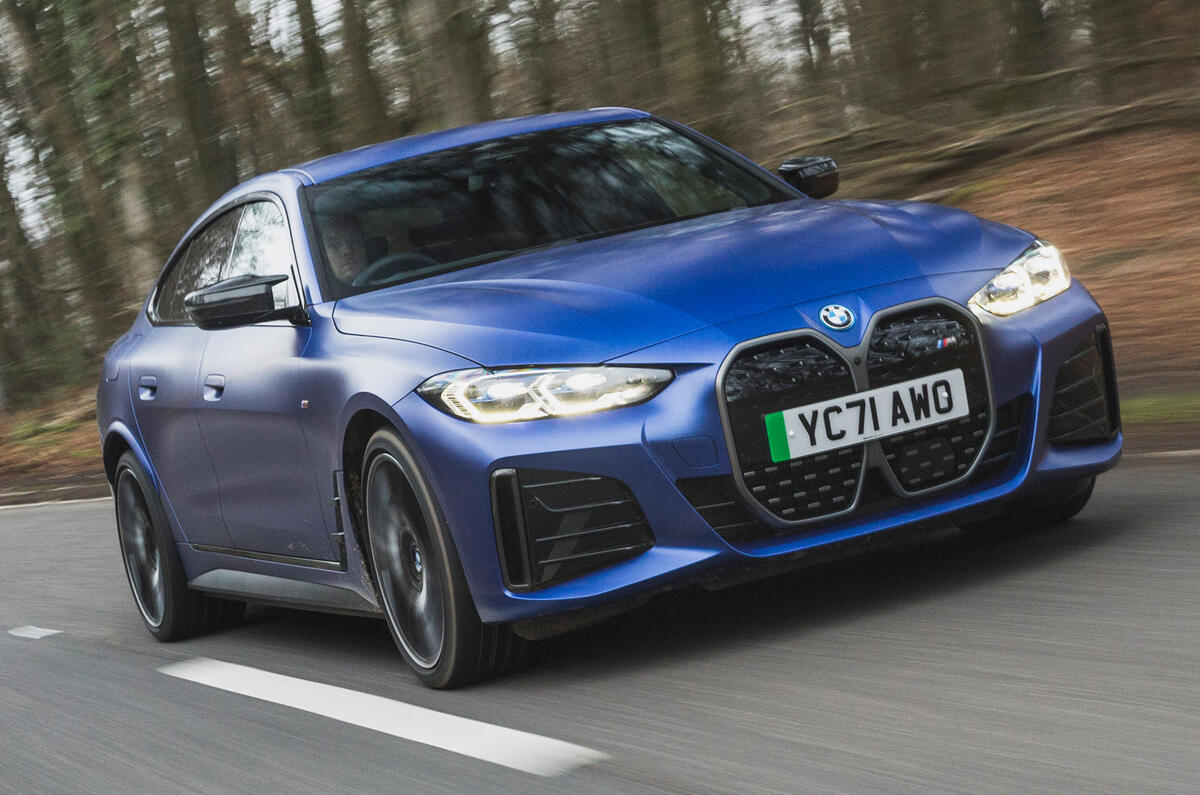 92 BMW i4 vs porsche taycan twin test bmw tracking front