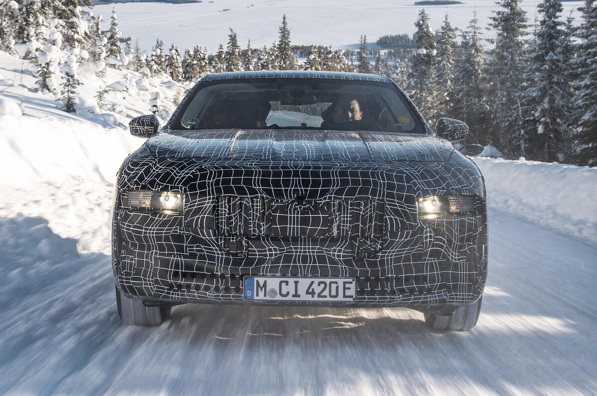 92 BMW i7 official winter testing 2021 tracking nose 92 BMW i7 official winter testing 2021 tracking nose