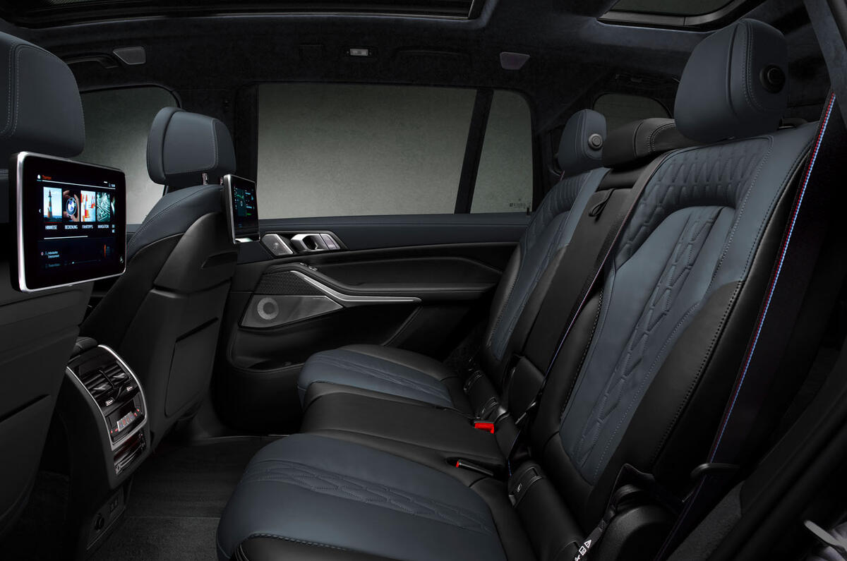 BMW X7 Dark Shadow Edition 2020 official images - rear seats BMW X7 Dark Shadow Edition 2020 official images - rear seats