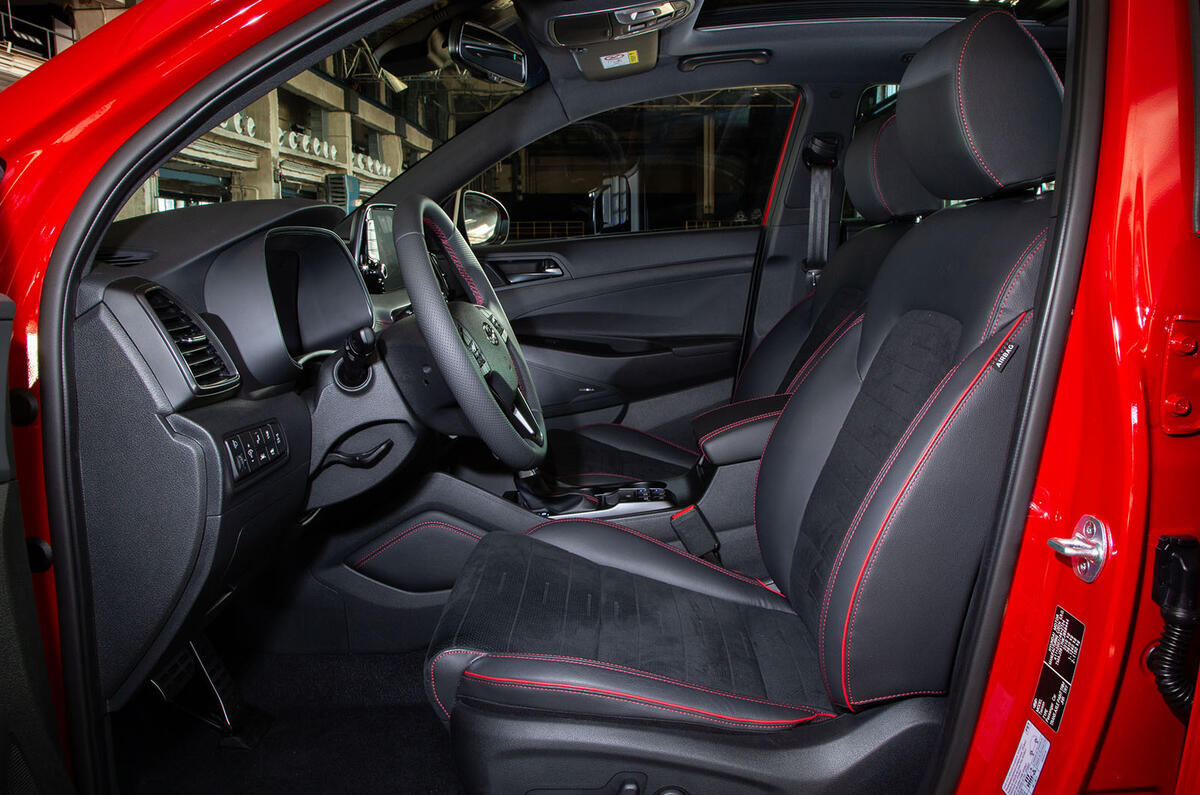 Hyundai Tucson N Line 2019 reveal - cabin