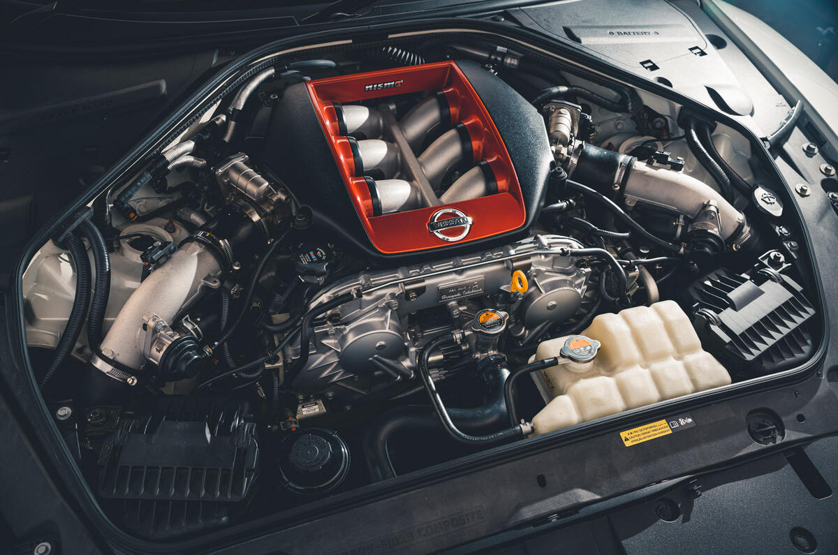 92 Nissan GTR at 15 feature engine