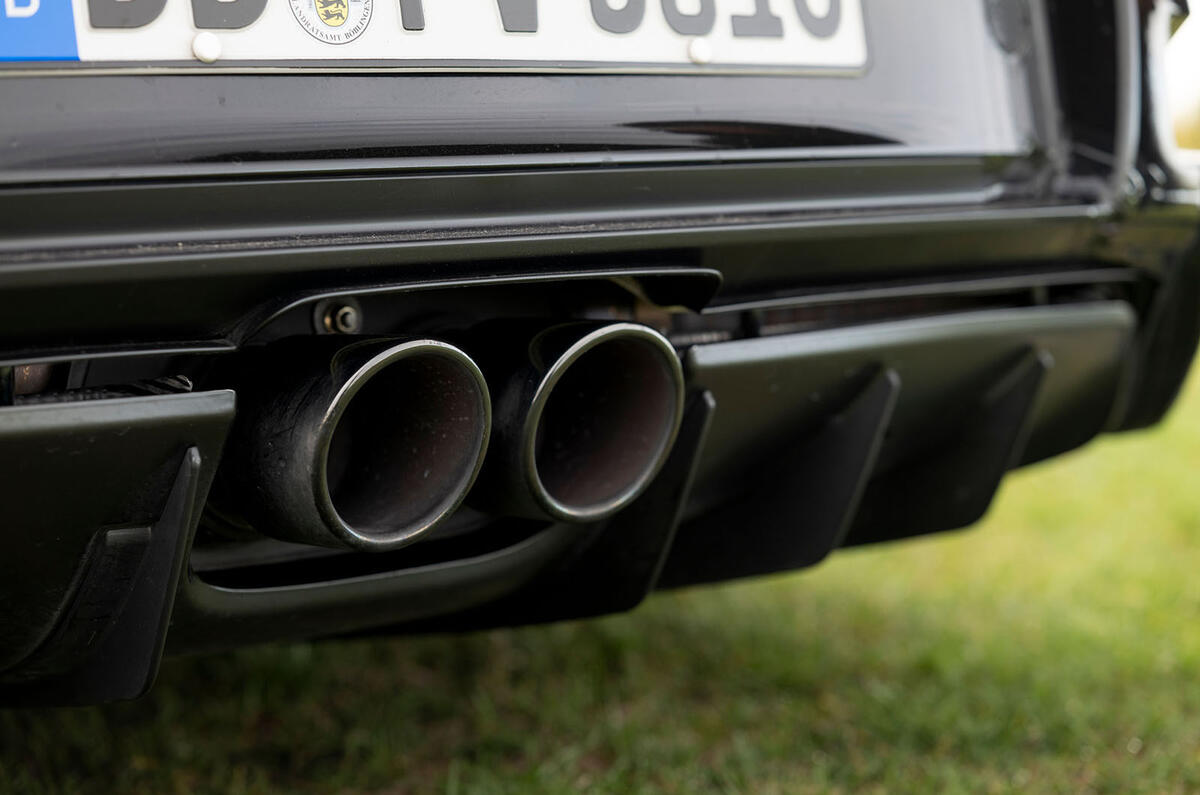 Porsche 911 GT3 2021 passenger ride - exhaust Porsche 911 GT3 2021 passenger ride - exhaust