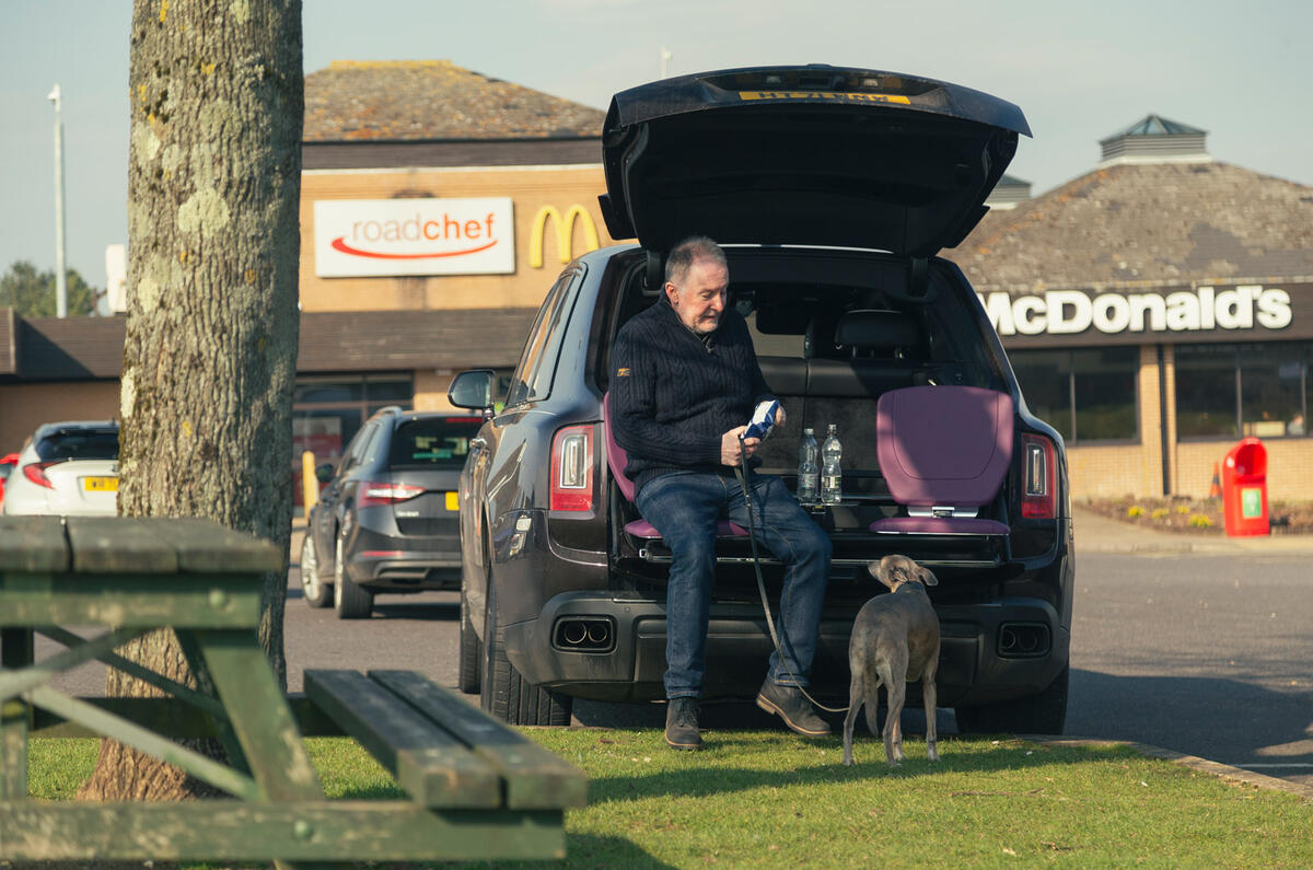 92 rolls royce cullinan black badge boot 92 rolls royce cullinan black badge boot