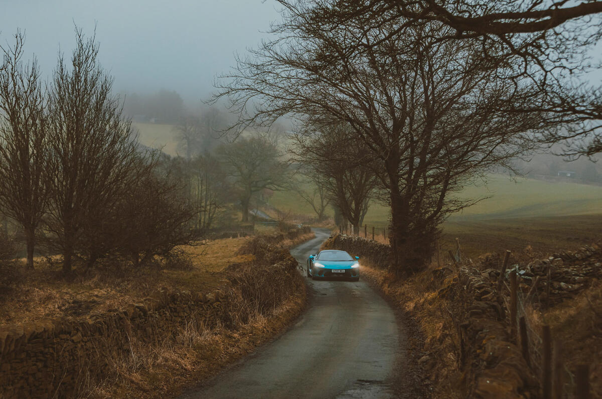 93 24hrs in McLaren GT 2022 countryside