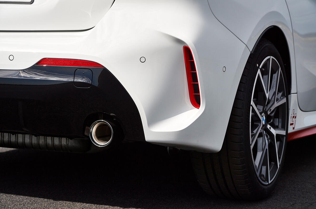 BMW 1 Series 128ti official reveal - exhausts BMW 1 Series 128ti official reveal - exhausts