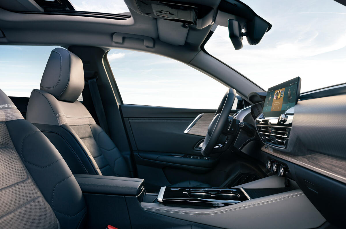 93 Citroen C5X official reveal images cabin 93 Citroen C5X official reveal images cabin