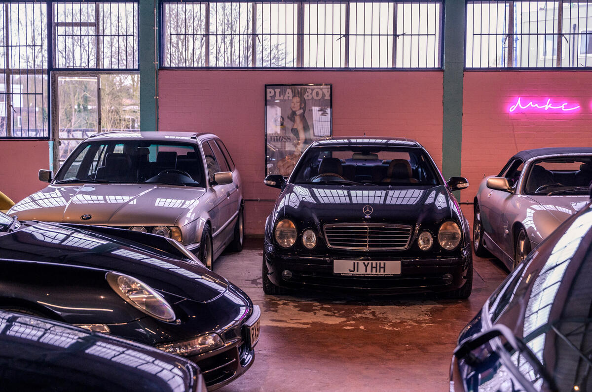 93 Duke of London Autocar visits Mercedes