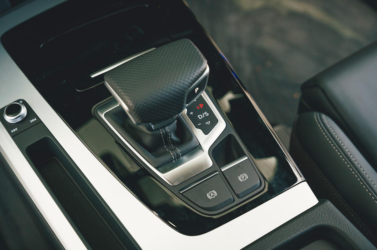 93 Genesis vs Audi twin test 2021 audi centre console 93 Genesis vs Audi twin test 2021 audi centre console