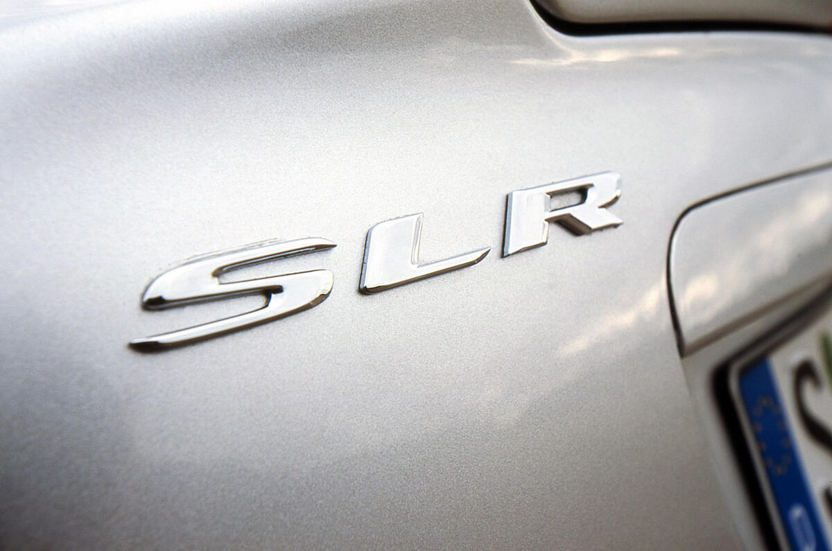 93 greatest road tests mercedes slr mclaren rear badge 93 greatest road tests mercedes slr mclaren rear badge