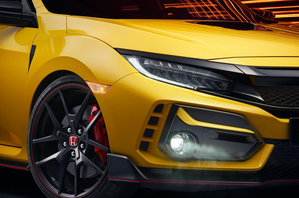 Honda Civic Type R limited edition 2020 official press photos - front lights Honda Civic Type R limited edition 2020 official press photos - front lights