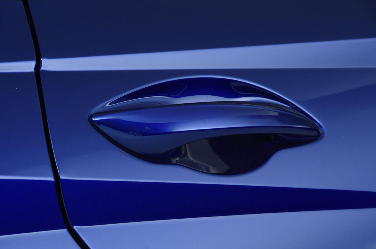 Hyundai i20 2020 studio images - door handles Hyundai i20 2020 studio images - door handles