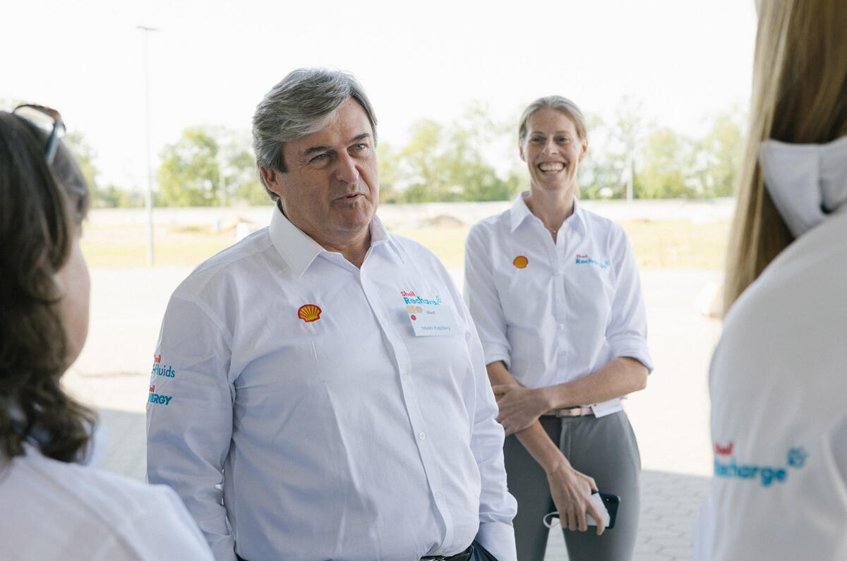 93 Istvan Kapitany Shell s Technology Centre in Hamburg Facility Tour offenblende JKR 0035