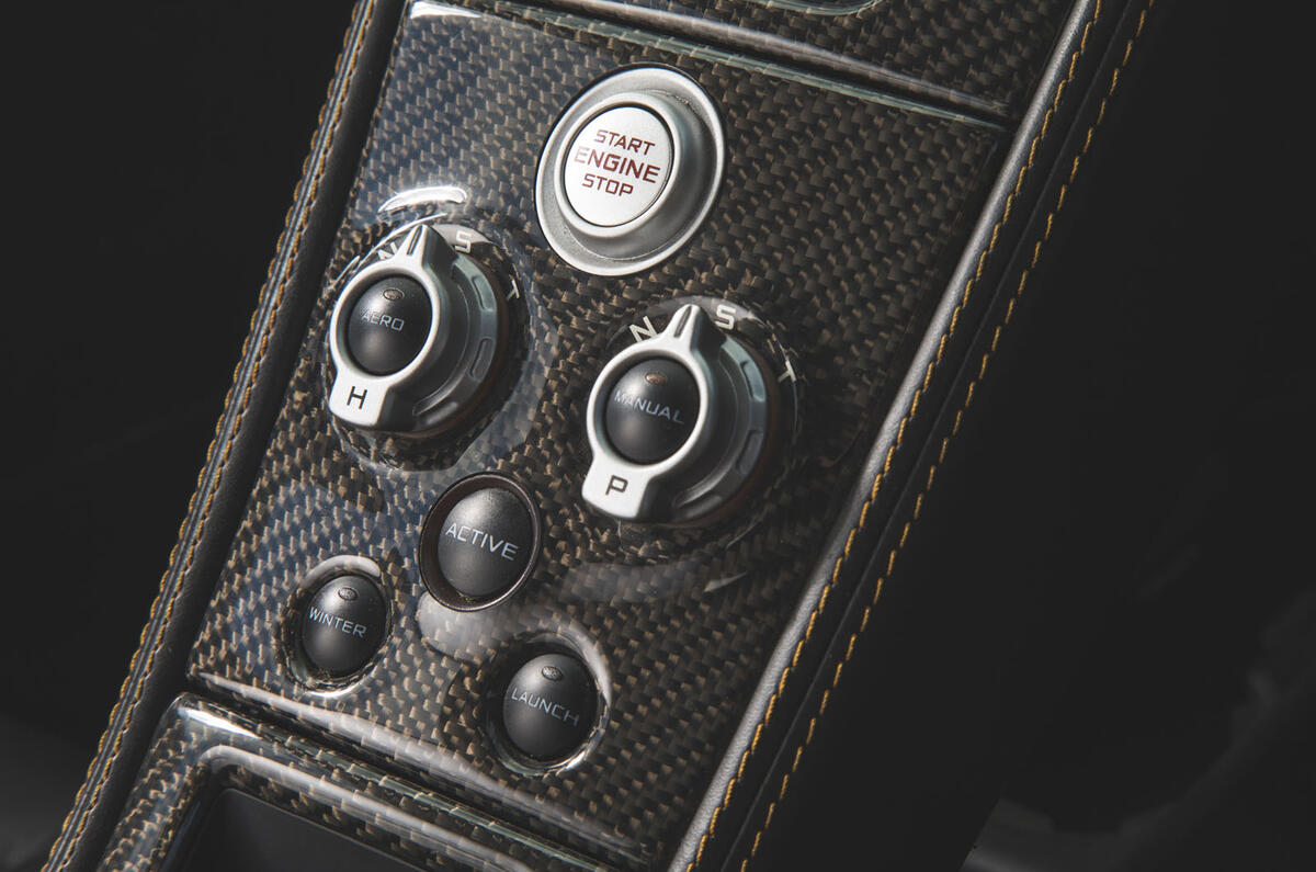 McLaren 12C - car of the decade - centre console