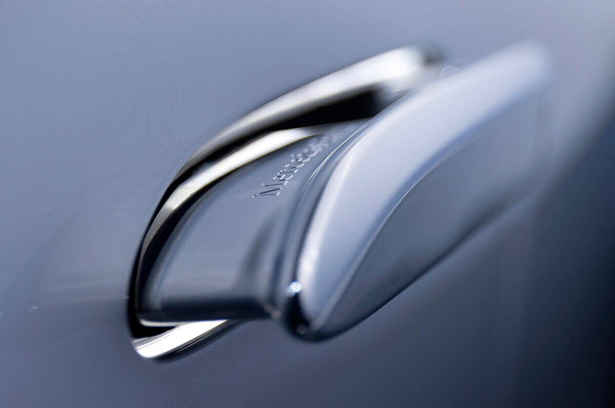 93 Mercedes EQS official reveal images door handles