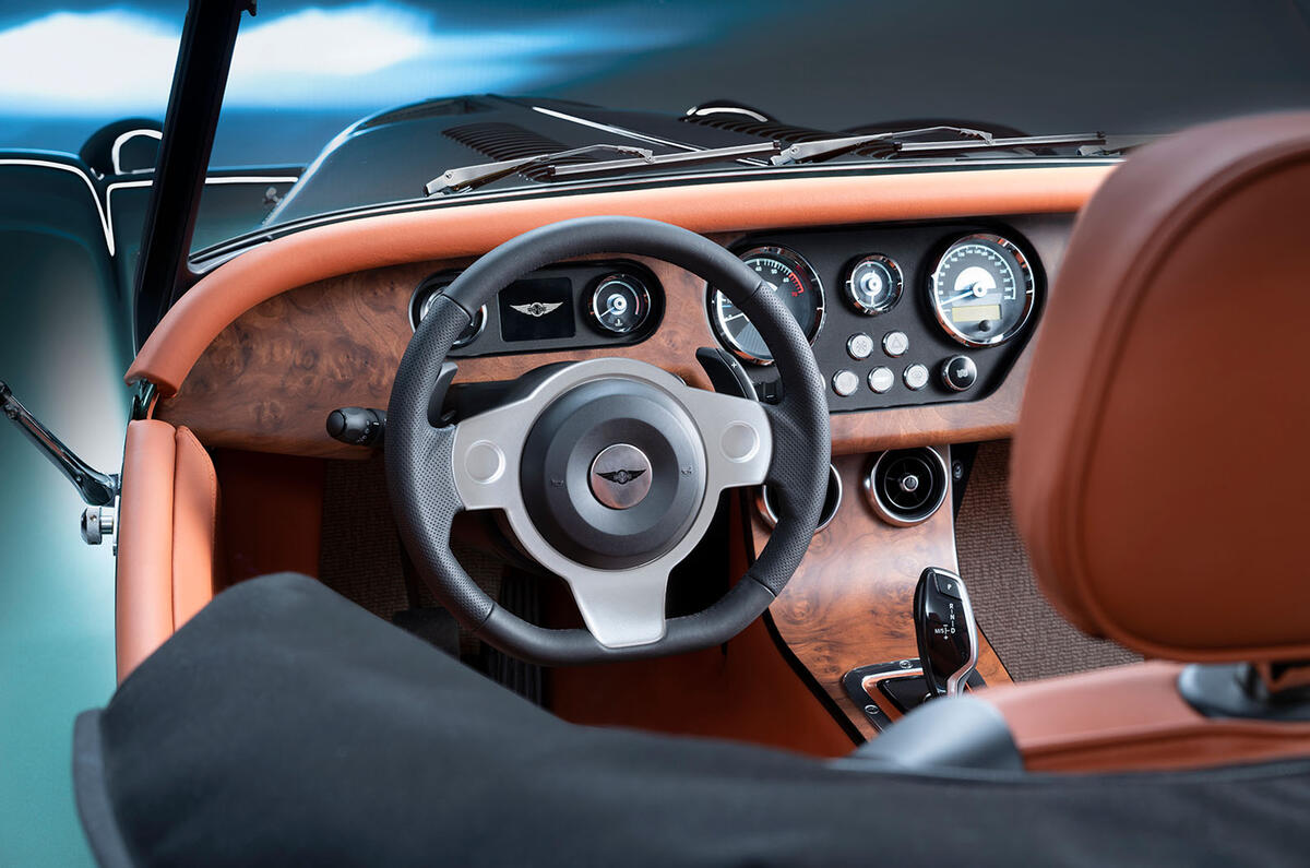Morgan Plus Six 2019 official press images - steering wheel