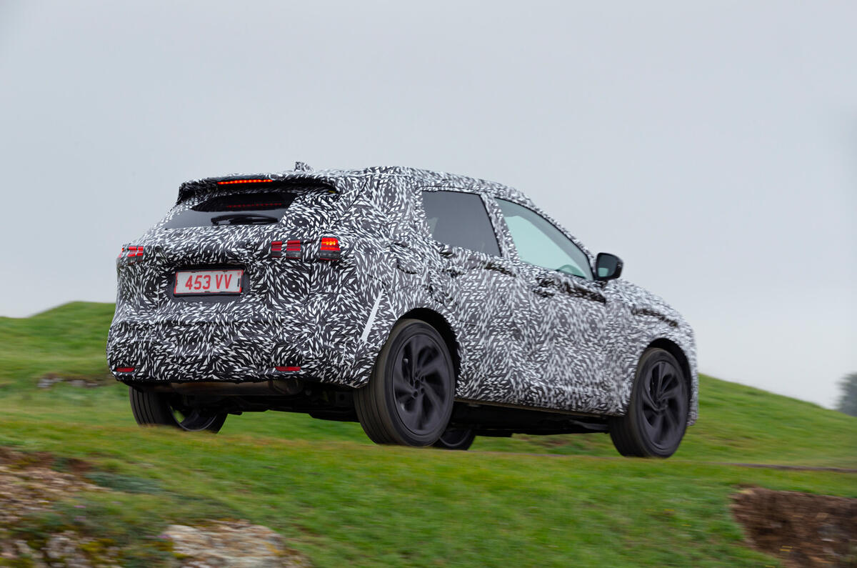 Nissan Qashqai official prototype images - on the road rear