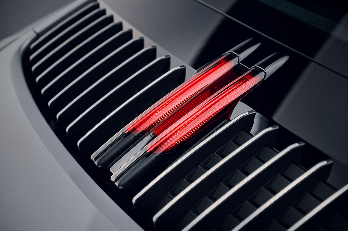 2019 Porsche 911 official reveal - press still brake lights