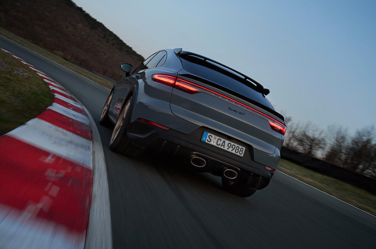 93 Porsche Cayenne GT 2021 official reveal cornering rear