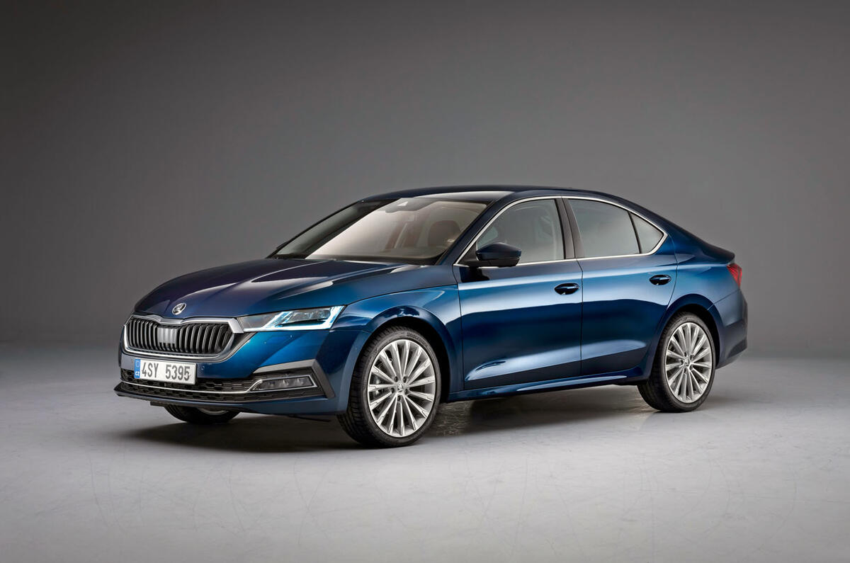 2020 Skoda Octavia hatch official studio - front