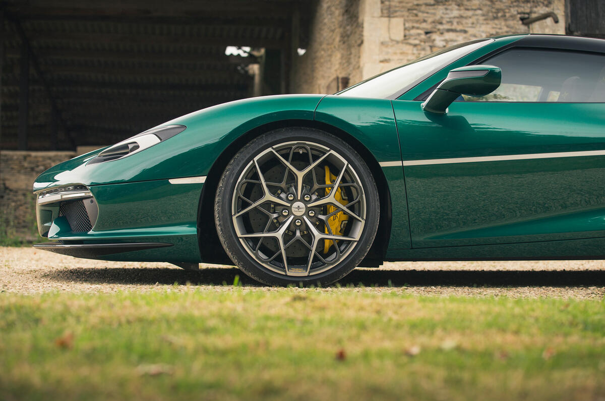 93 Touring Arese RH 95 2021 drive alloy wheels