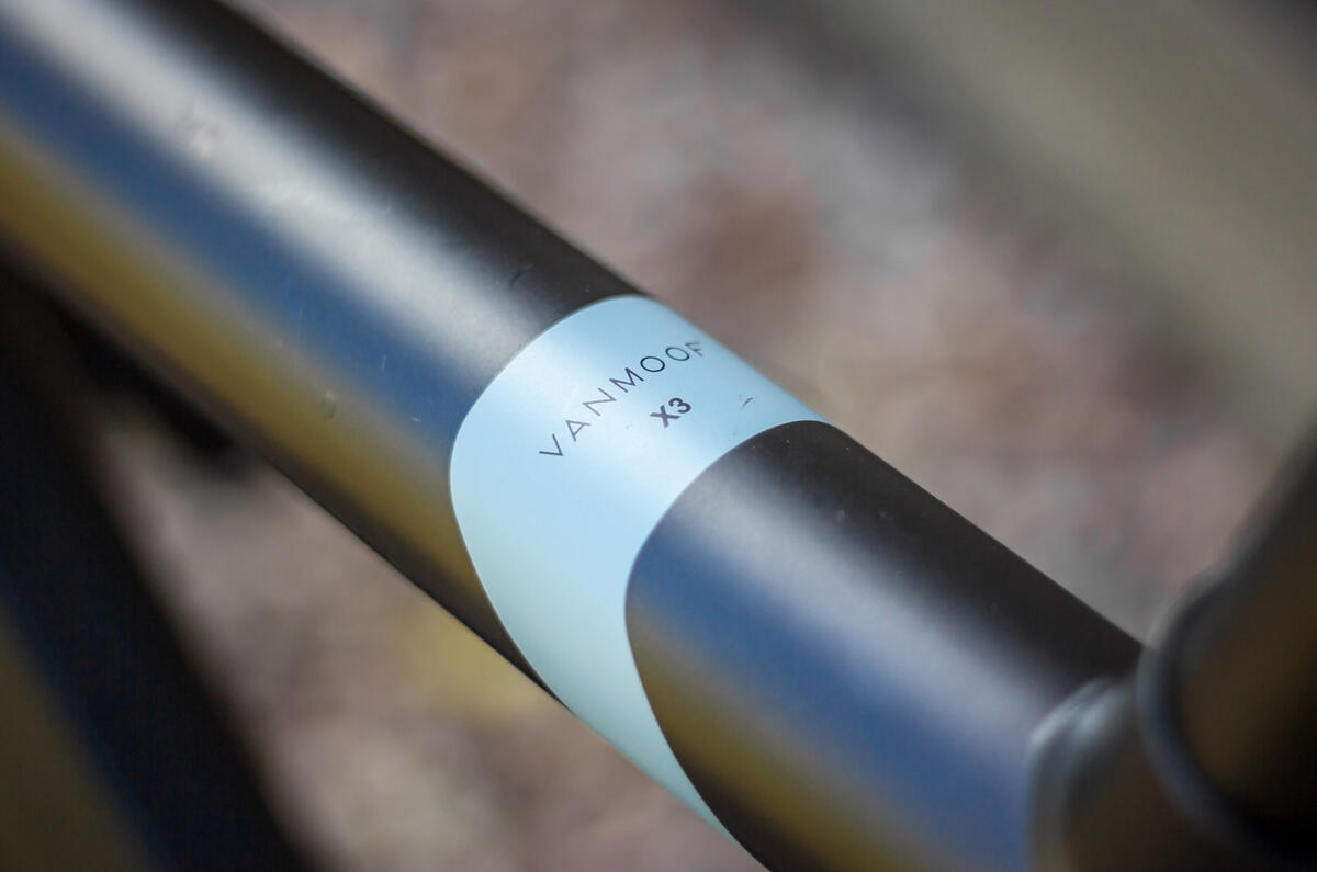 93 Vanmoof X3 MoveElectric ebike review tube
