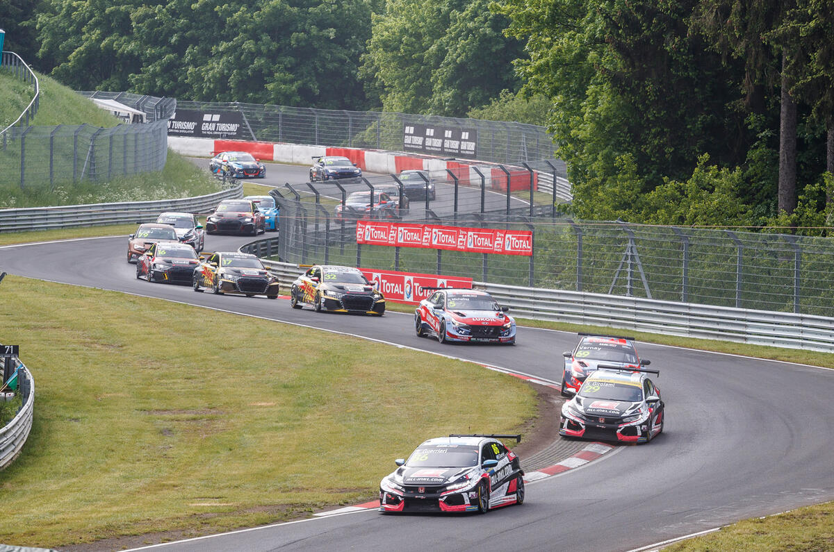 93 11 Esteban Guerrieri heads Nestor Girolami 93 11 Esteban Guerrieri heads Nestor Girolami