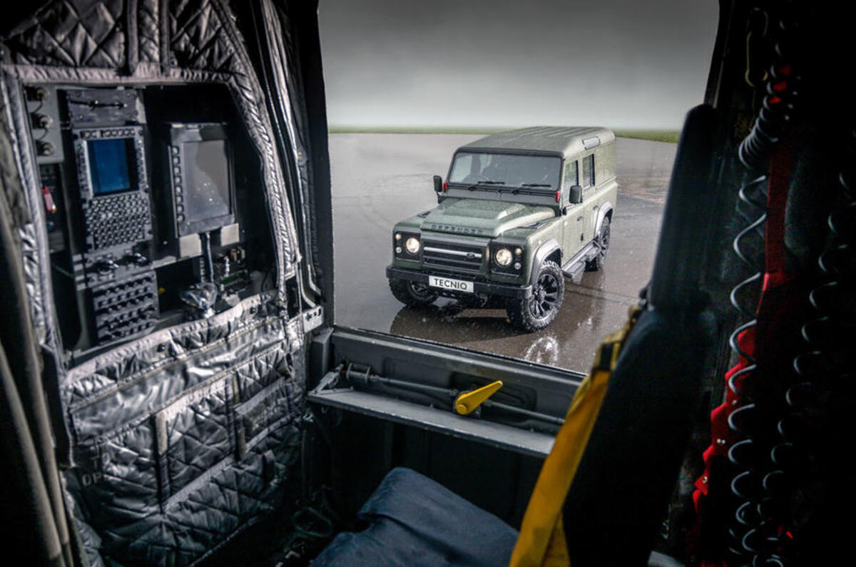 94 adp tecniq land rover defender chinook 94 adp tecniq land rover defender chinook