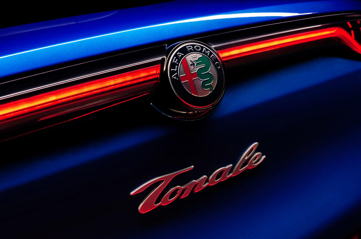 94 Alfa Romeo Tonale reveal 2022 rear badge 94 Alfa Romeo Tonale reveal 2022 rear badge