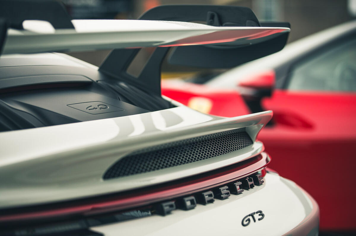 94 BBDC 2021 Final three Porsche rear details