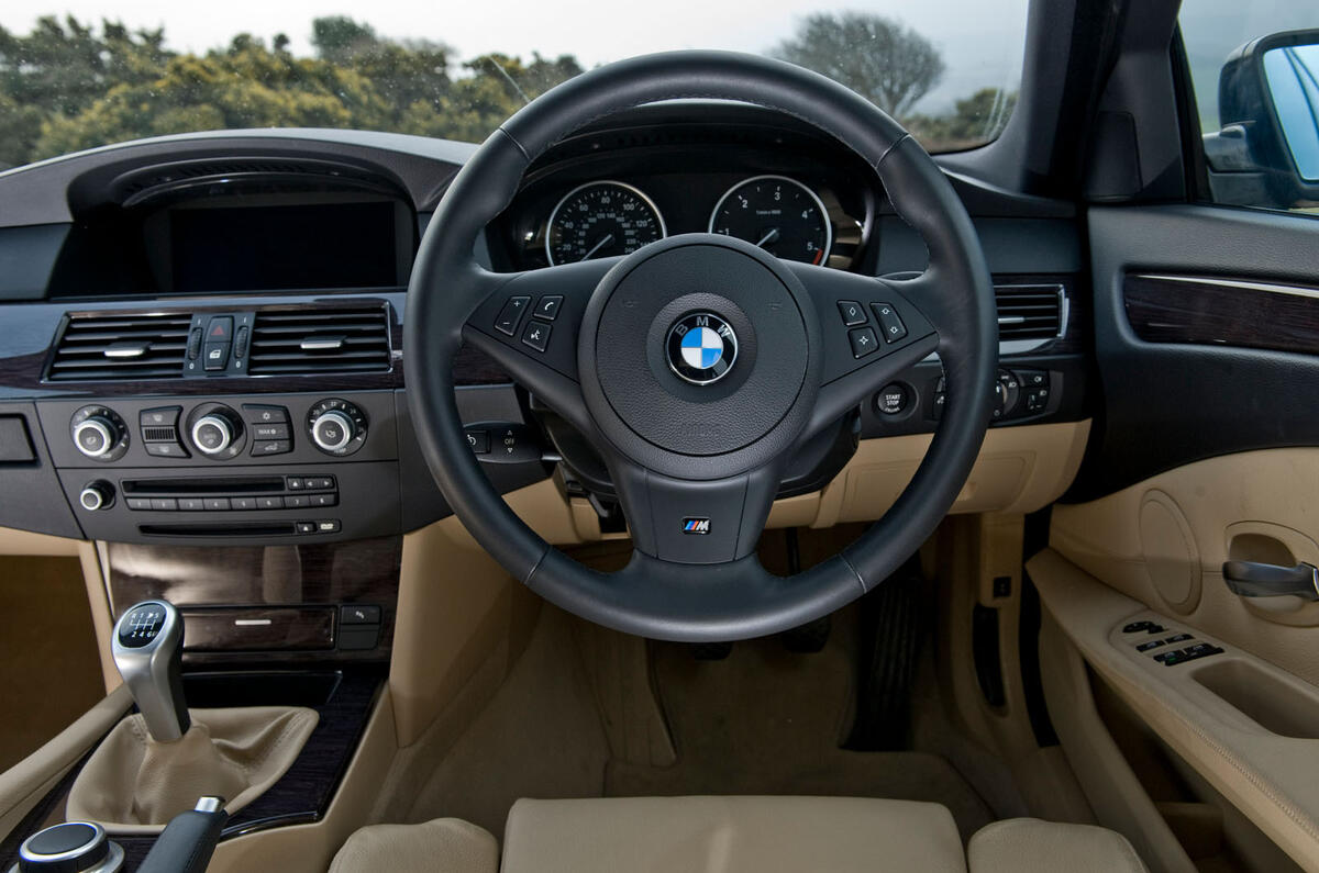 dashboard BMW 5 Series E60 road test rewind - dashboard
