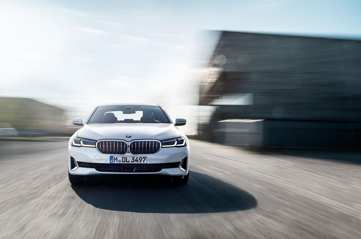 BMW 540i 2020 facelift official images - tracking front BMW 540i 2020 facelift official images - tracking front