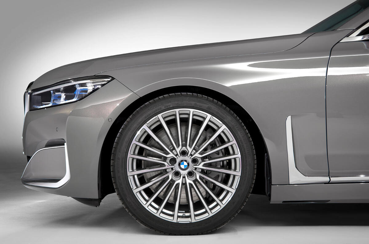 2019 BMW 7 Series official reveal - alloy wheels