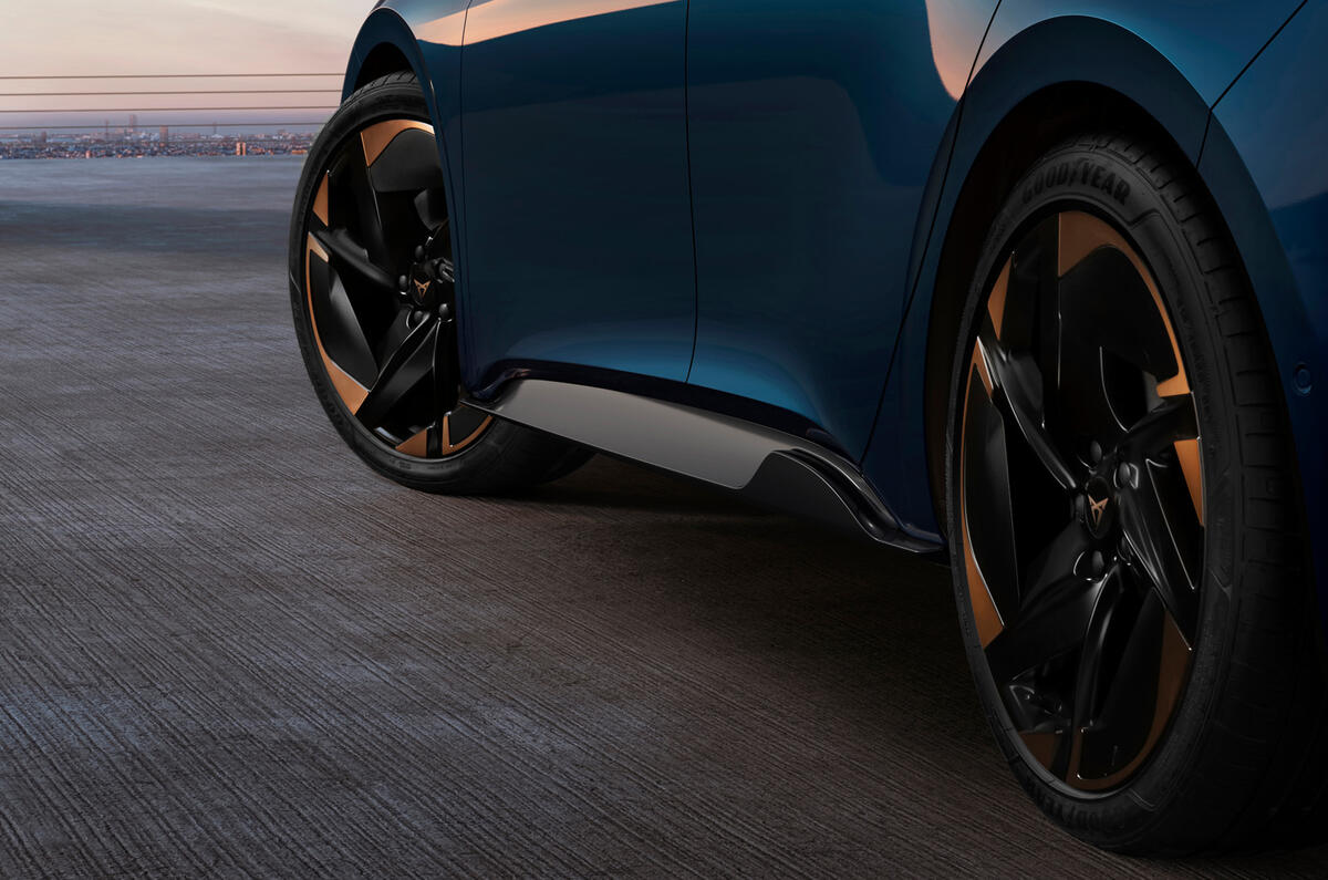 94 Cupra Born 2021 official reveal side 94 Cupra Born 2021 official reveal side